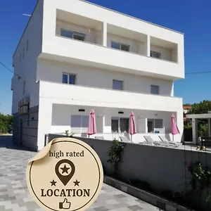 Penzion Apartmant & Rosa Medulin, Pomer
